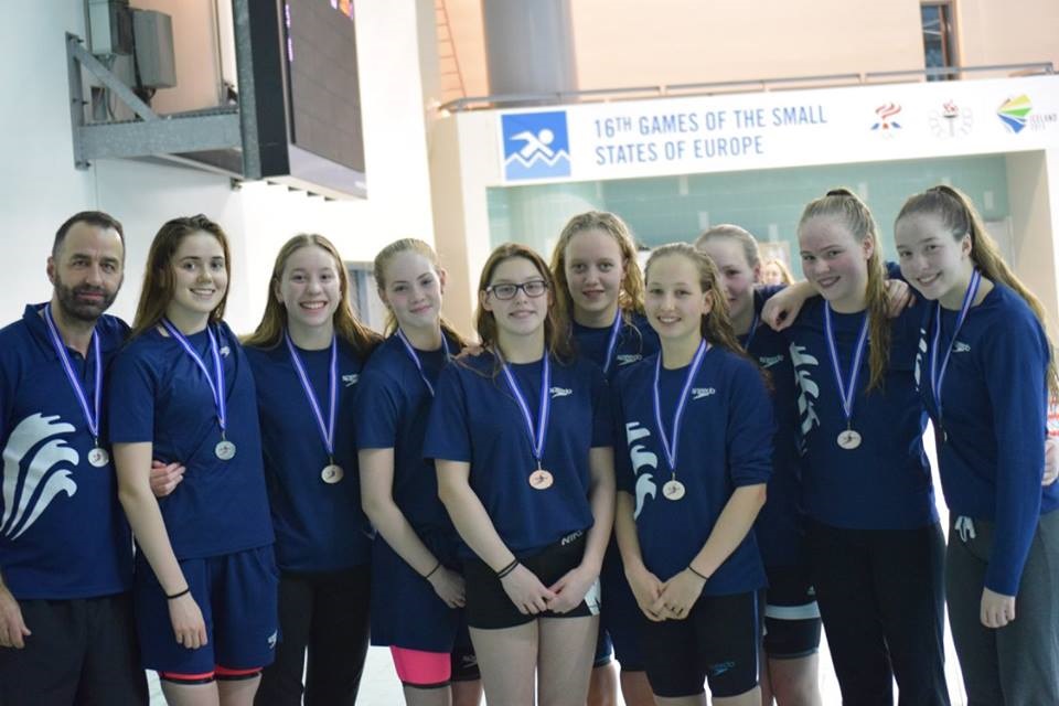 Gull og silfur í bikarkeppni