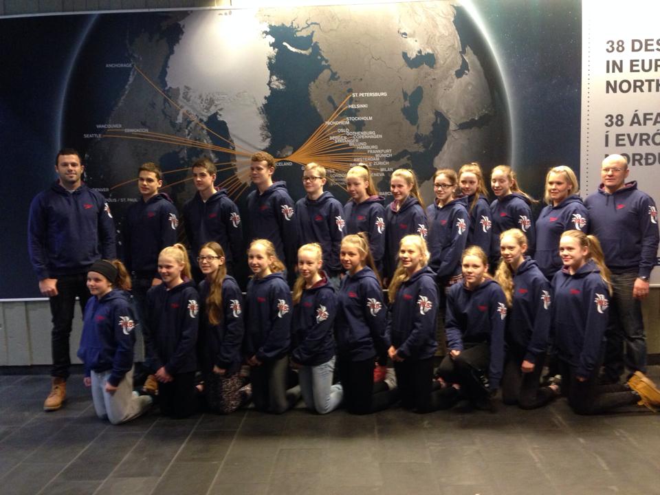 Hettupeysur og langermabolir komnir í hús