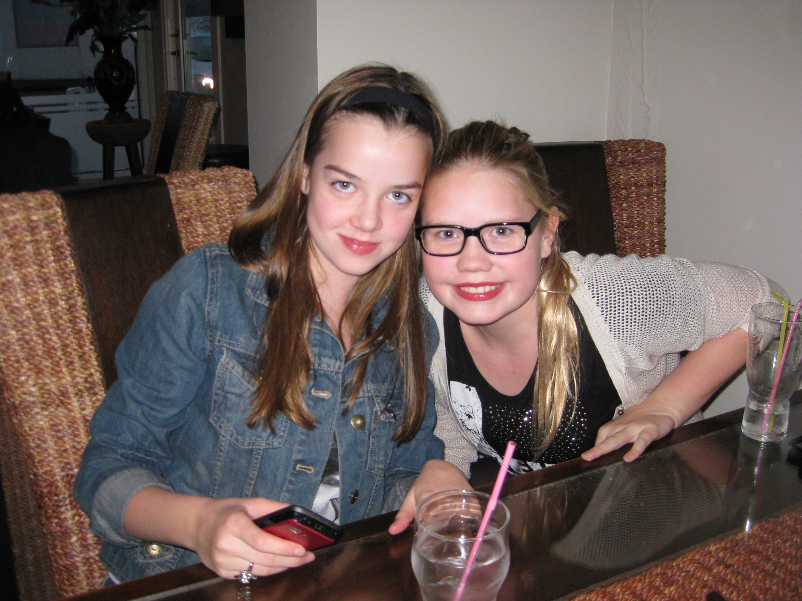 Sundmenn og foreldrar saman út að borða á Thai Keflavík