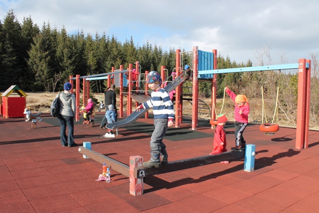 Laxar og Sprettfiskar í Sólbrekkuskógi síðasta vetrardag