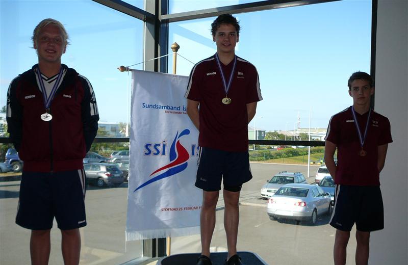 ÍRB með glæsilega forystu!